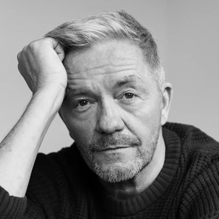 Portrait von Frank Logemann in schwarz weiß von Fotografin Saskia Allers